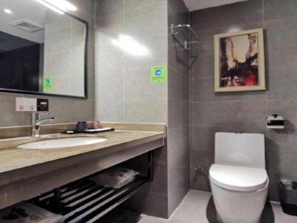 T Social Hotel Guangzhou Railway Station Branch Exterior photo